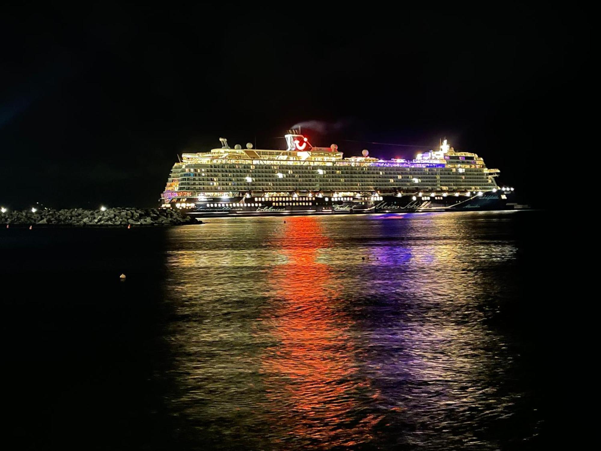 The Colosseum Basseterre Exterior foto
